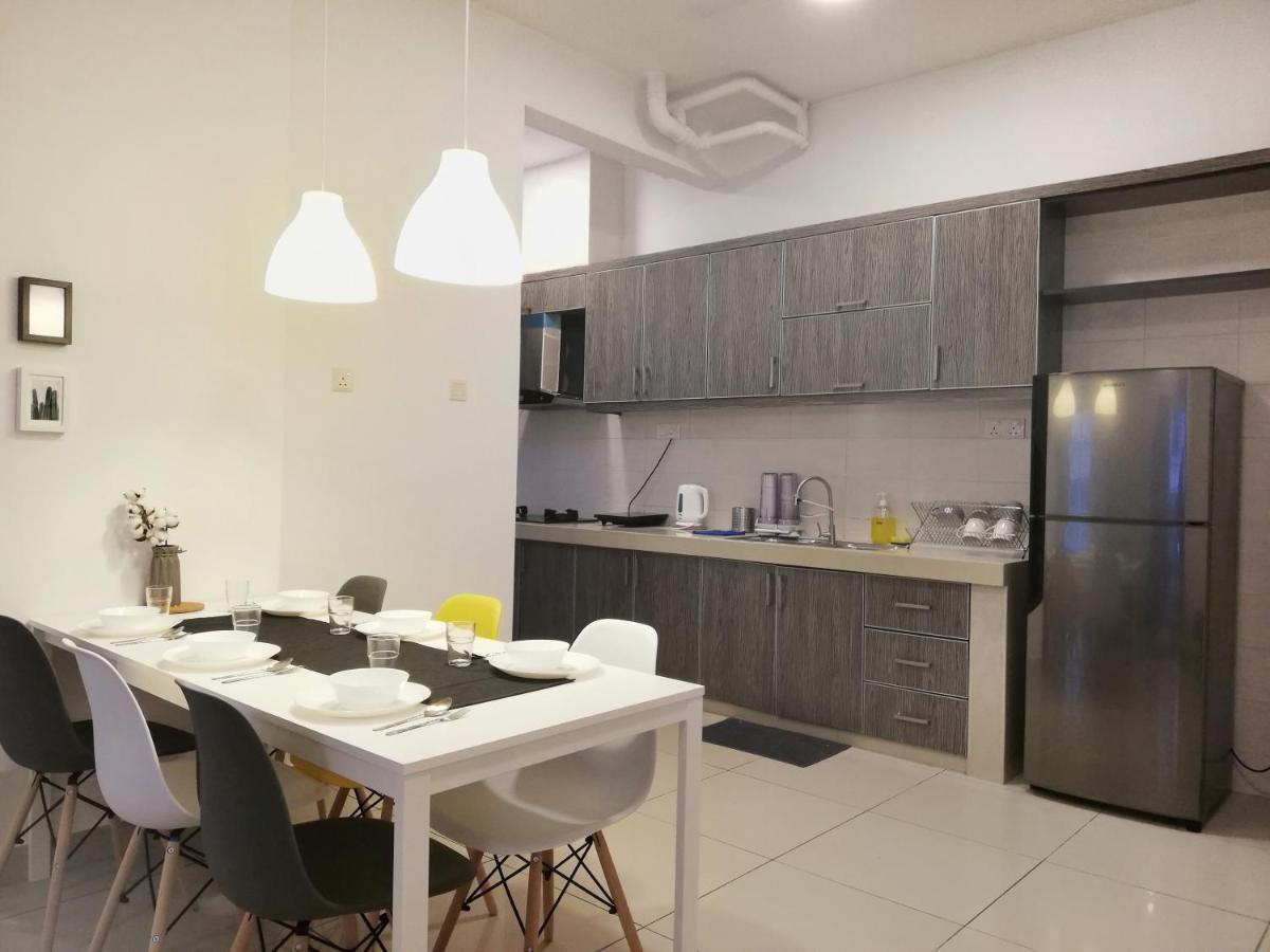 Subang City Residence, 8-9 Pax With Balcony, Walking Distance To Summit, 5Min To Sunway Subang Jaya Exterior foto